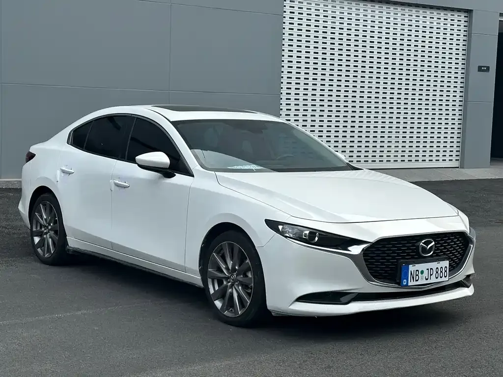 Mazda 3 Axela 2022 из CN, фото 3