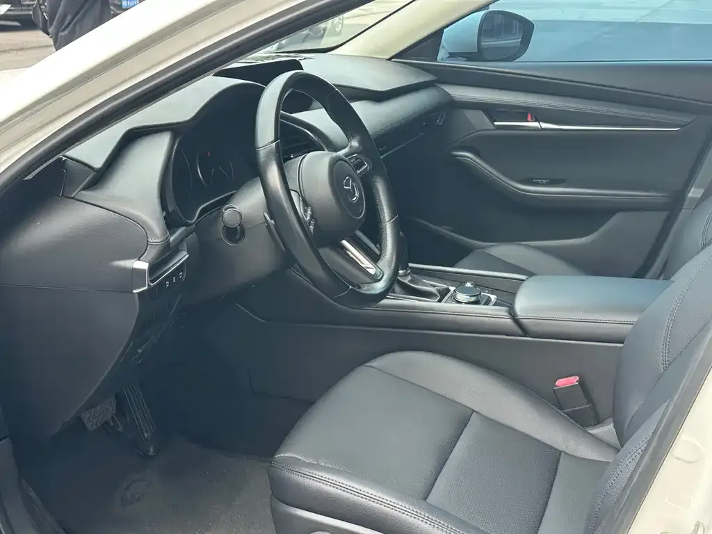 Mazda 3 Axela 2022 из CN, фото 5