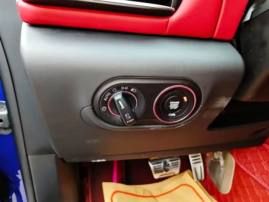 Maserati Levante 2023 из CN, фото 8
