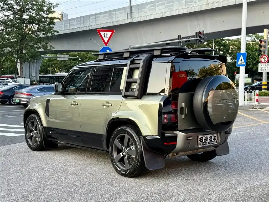 Land Rover Defender — фото 3