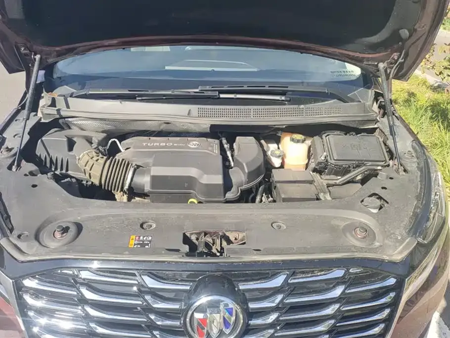 Buick GL8 2023 из CN, фото 10