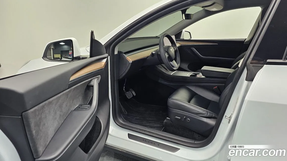 Tesla Model Y 2024 из KR, фото 10