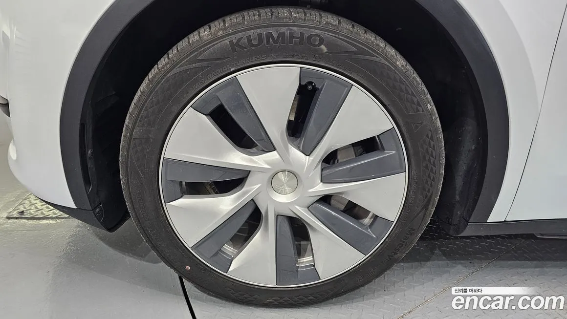 Tesla Model Y 2024 из KR, фото 5
