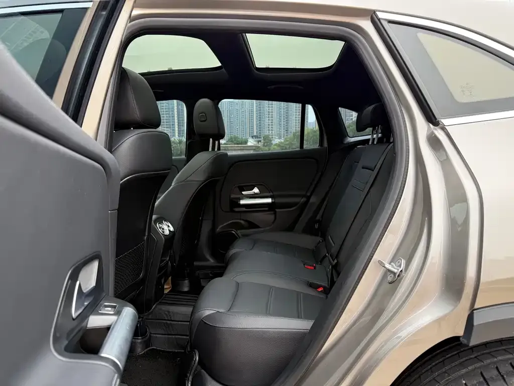 Mercedes-Benz GLA 2023 из CN, фото 9