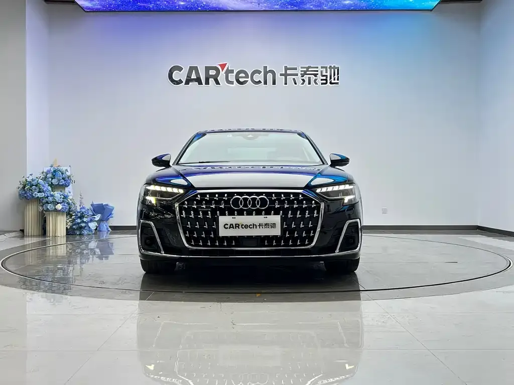 Audi A8 2023 из CN, фото 2