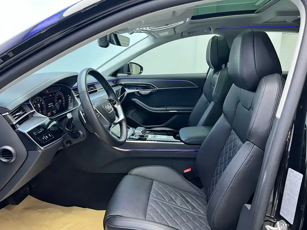 Audi A8 2023 из CN, фото 3