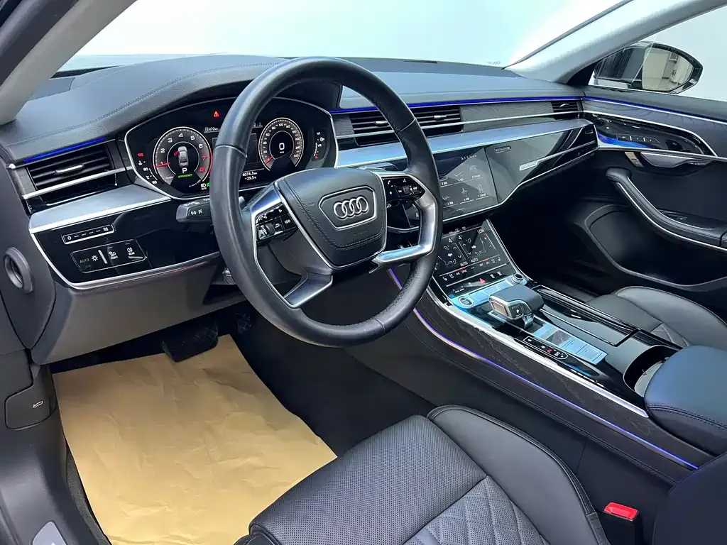 Audi A8 2023 из CN, фото 4