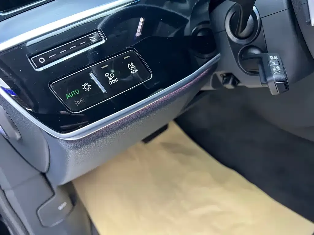 Audi A8 2023 из CN, фото 5