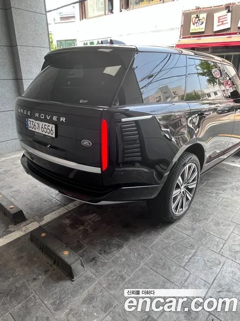 Land Rover Range Rover 2023 из KR, фото 2