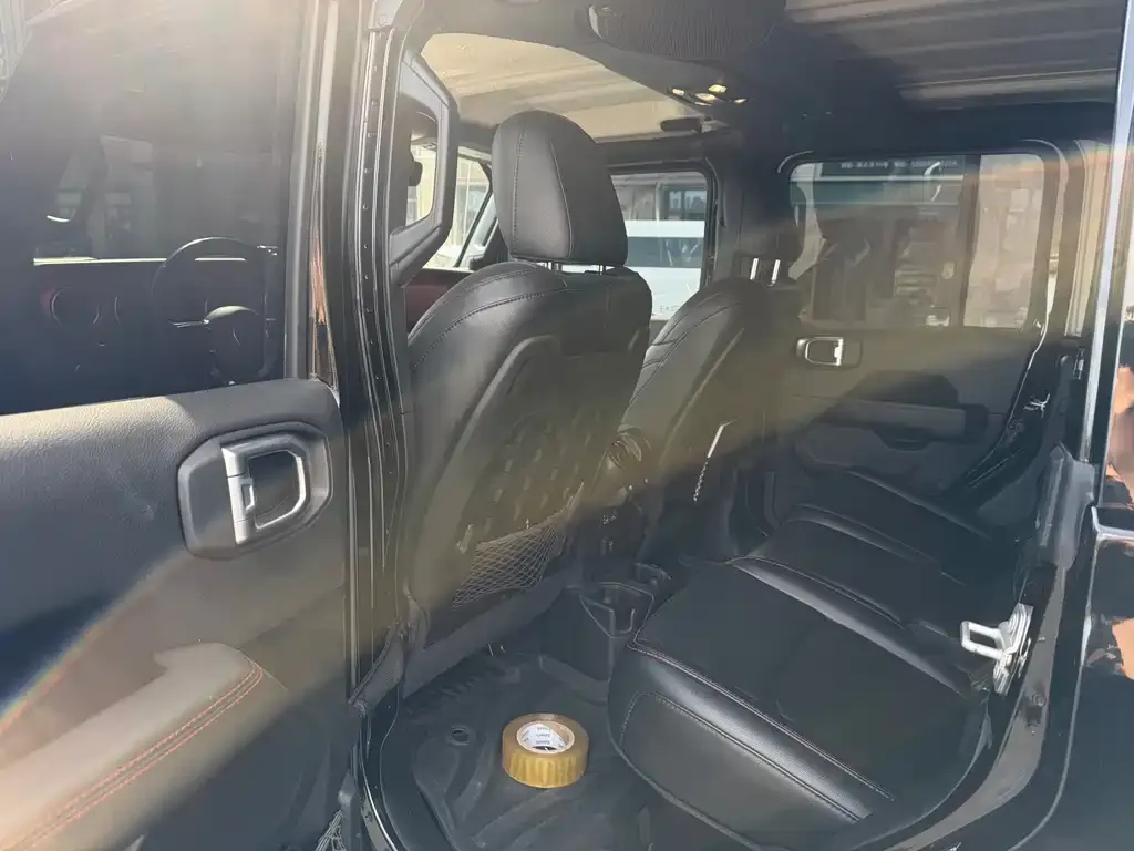 Jeep Gladiator 2022 из CN, фото 8