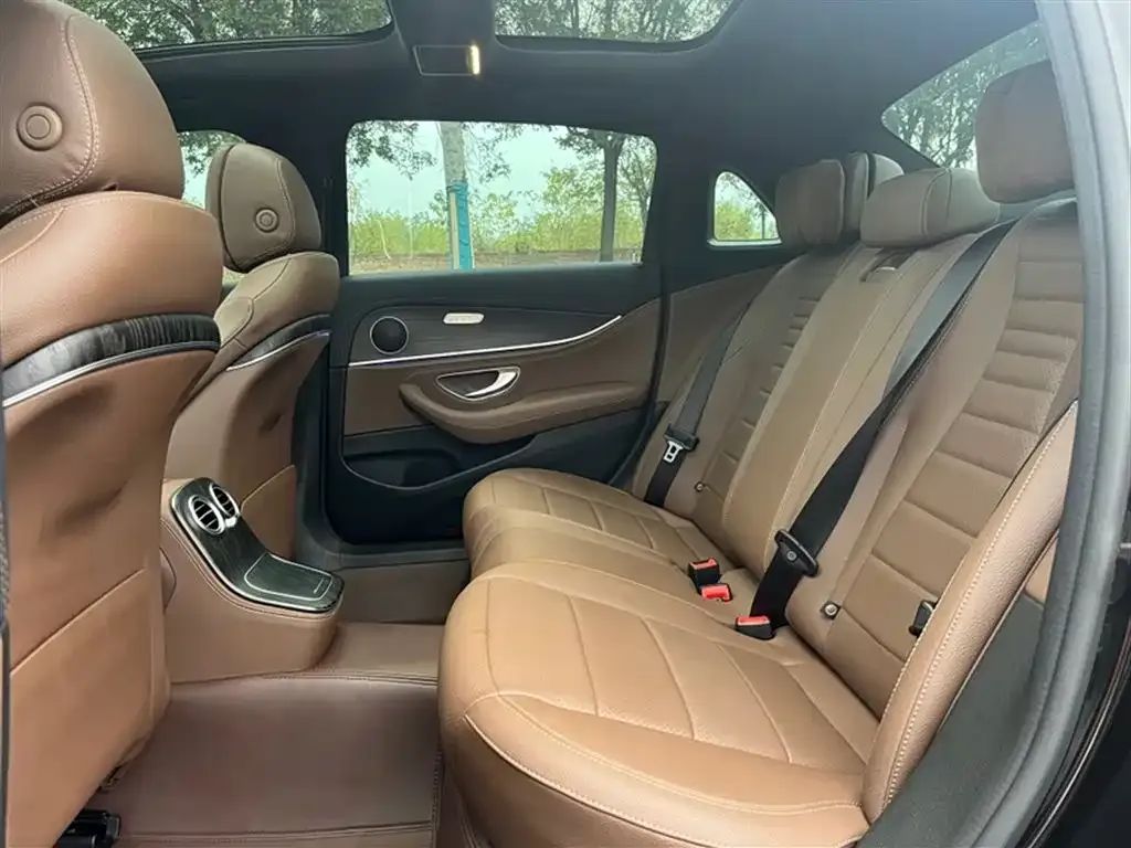Mercedes-Benz E-Class 2021 из CN, фото 10