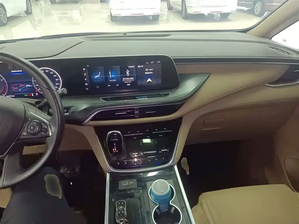 Buick GL8 2021 из CN, фото 10
