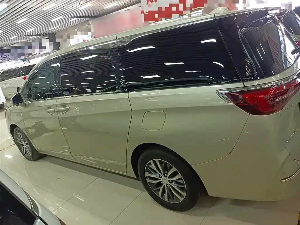 Buick GL8 2021 из CN, фото 5