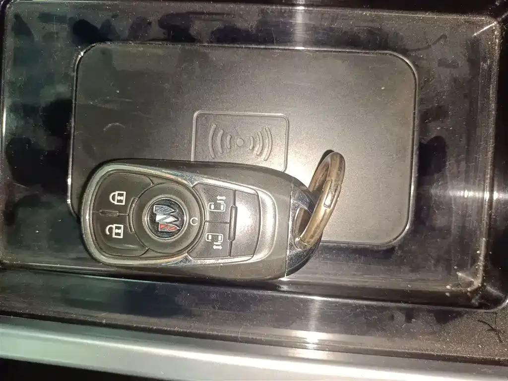 Buick GL8 2021 из CN, фото 9