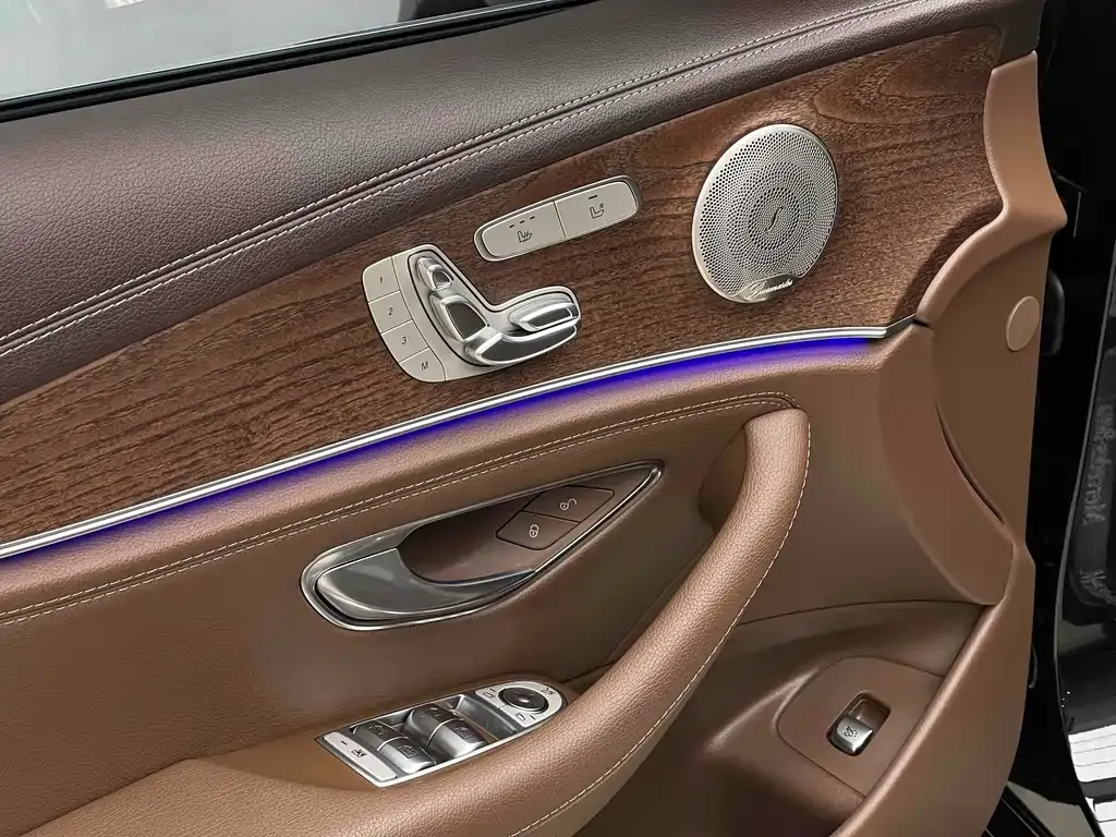 Mercedes-Benz E-Class 2023 из CN, фото 5