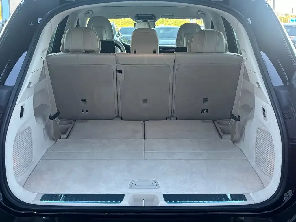 Mercedes-Benz EQS SUV 2025 из CN, фото 10