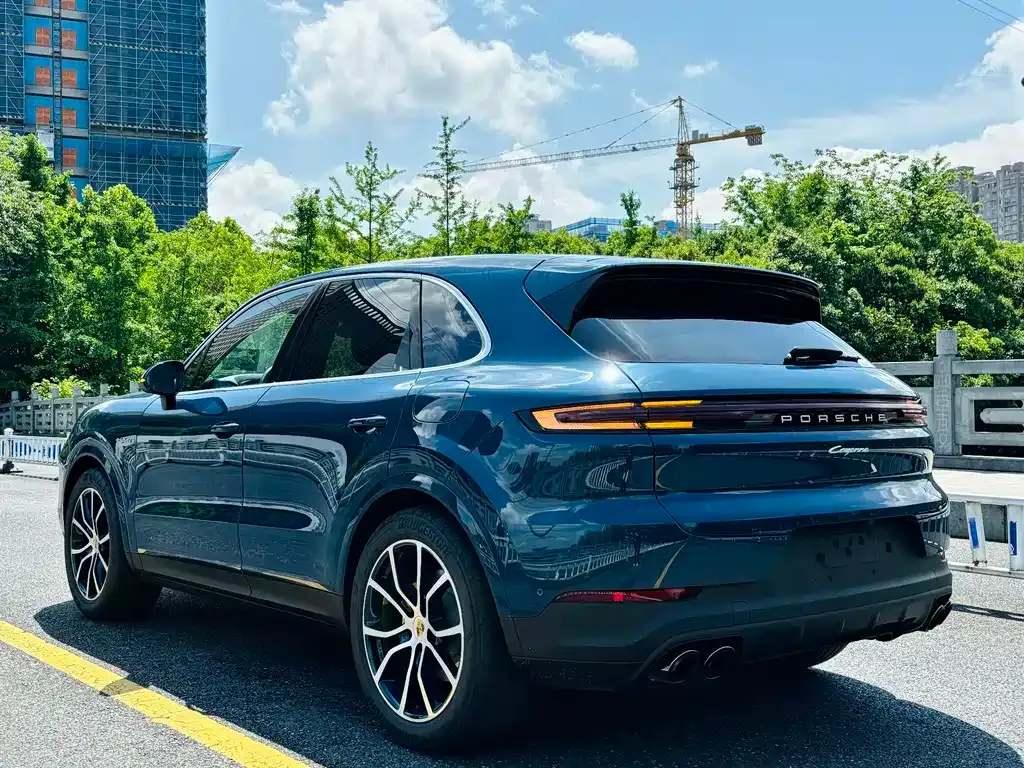 Porsche Cayenne Hybrid 2024 из CN, фото 4