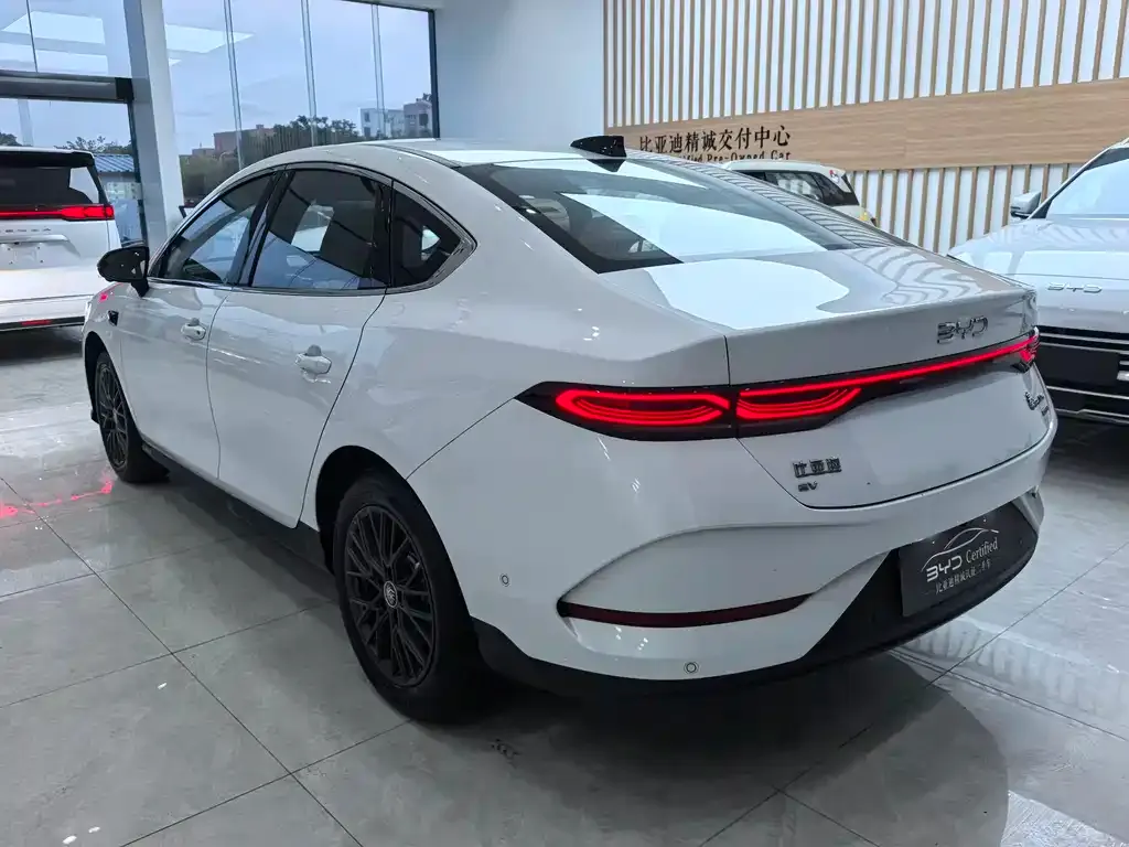 BYD Qin PLUS 2025 из CN, фото 6