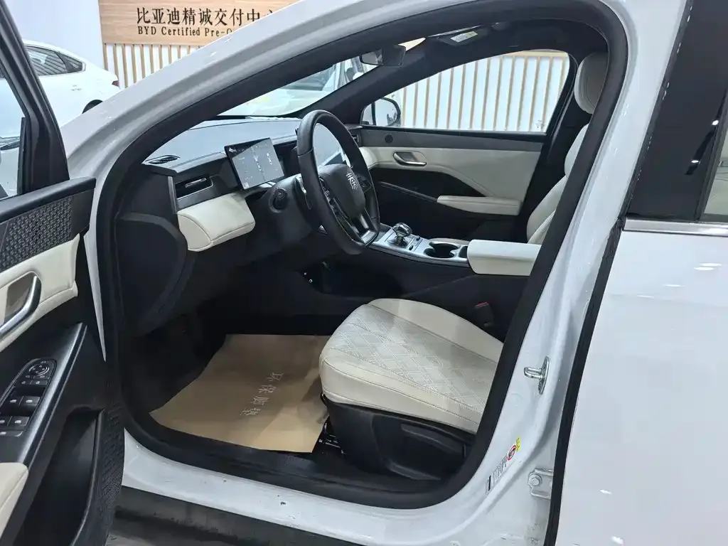 BYD Qin PLUS 2025 из CN, фото 8