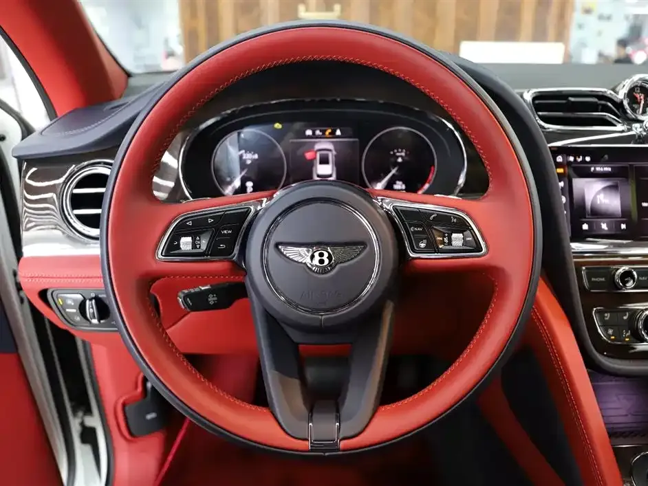 Bentley Bentayga 2021 из CN, фото 10