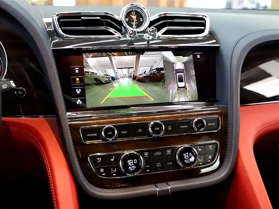 Bentley Bentayga 2021 из CN, фото 9