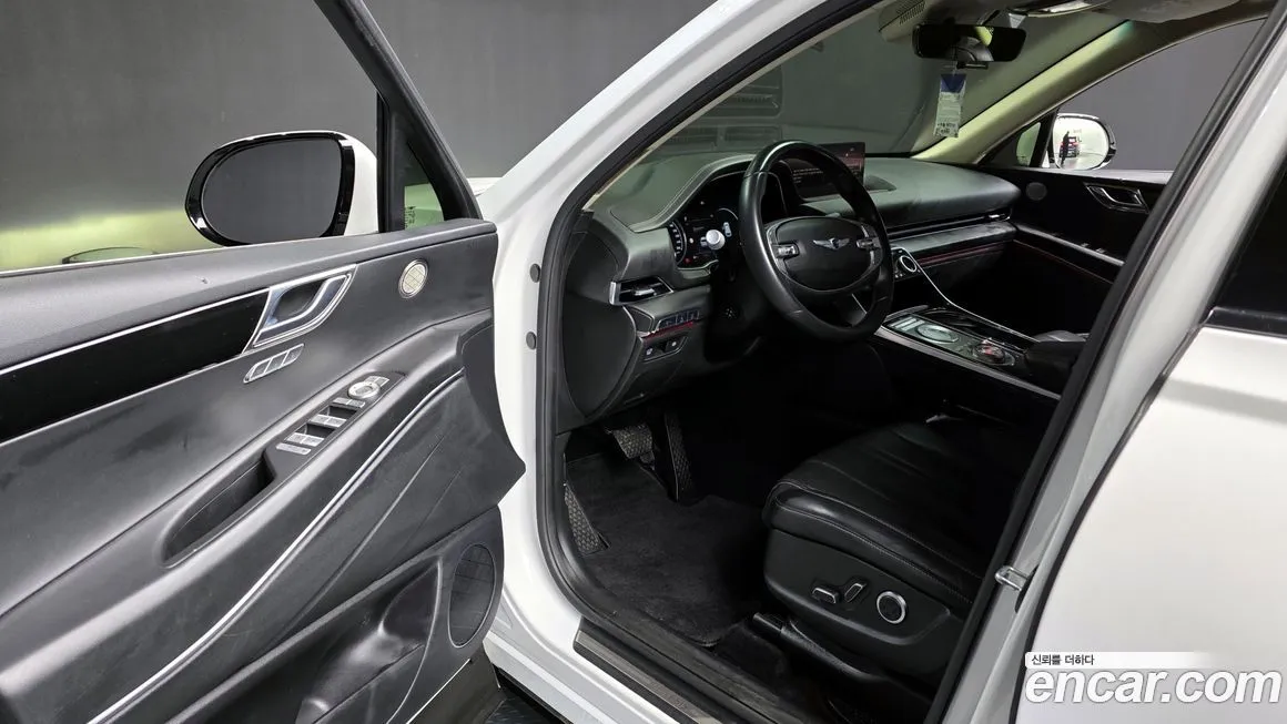 Genesis GV80 — фото 10