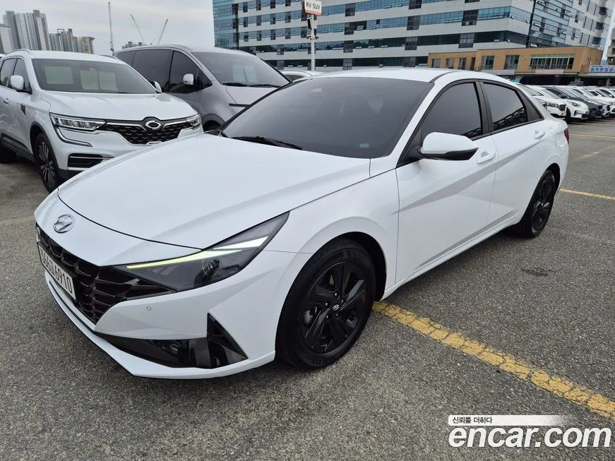 Hyundai AVANTE 2023 из KR, фото 3