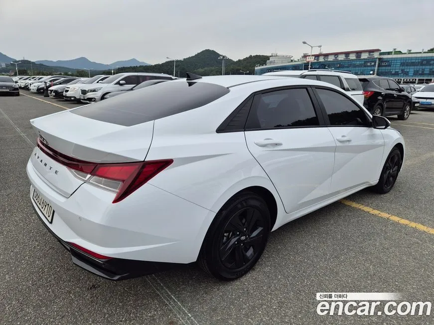 Hyundai AVANTE 2023 из KR, фото 6