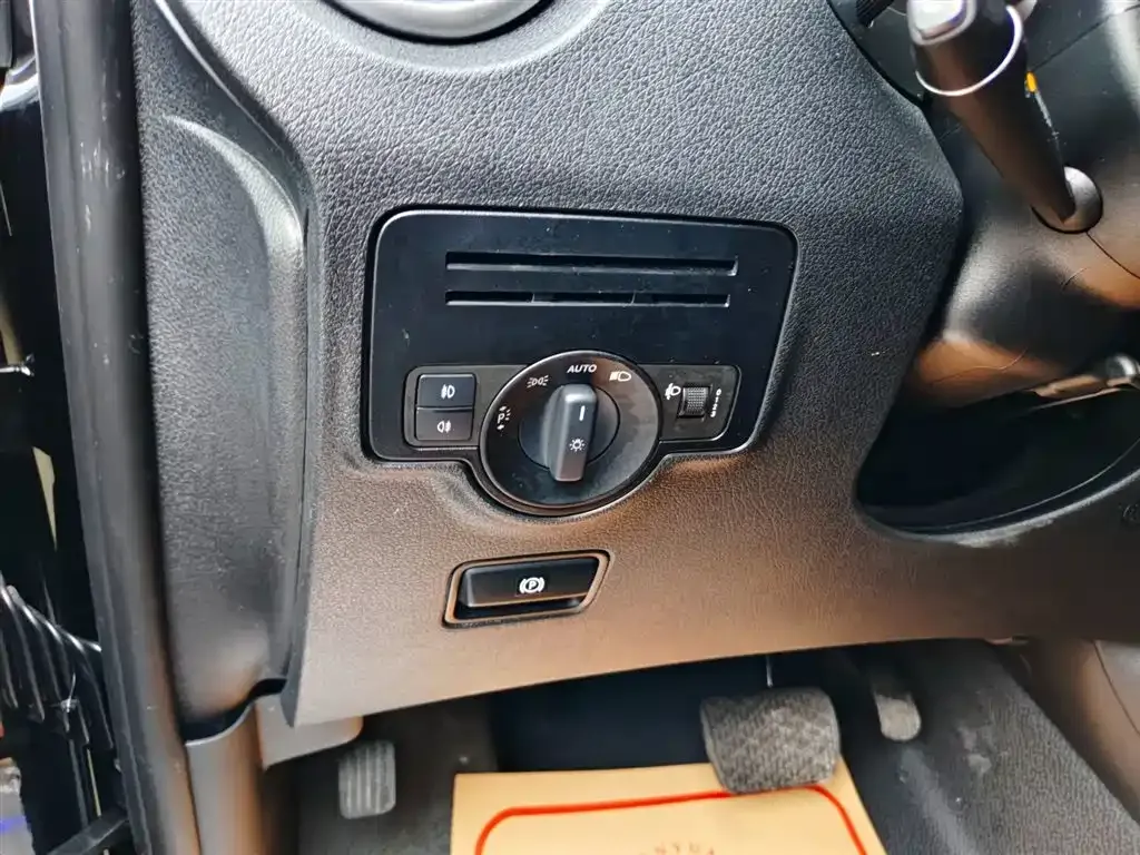 Mercedes-Benz Vito 2021 из CN, фото 8