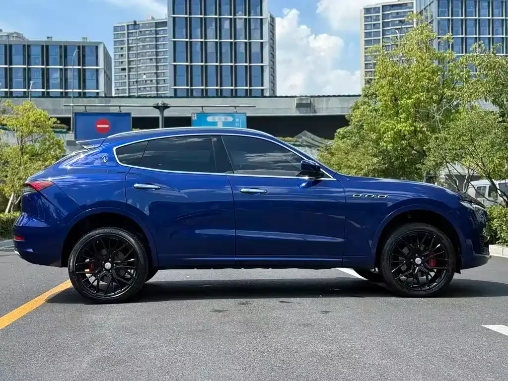Maserati Levante — фото 7