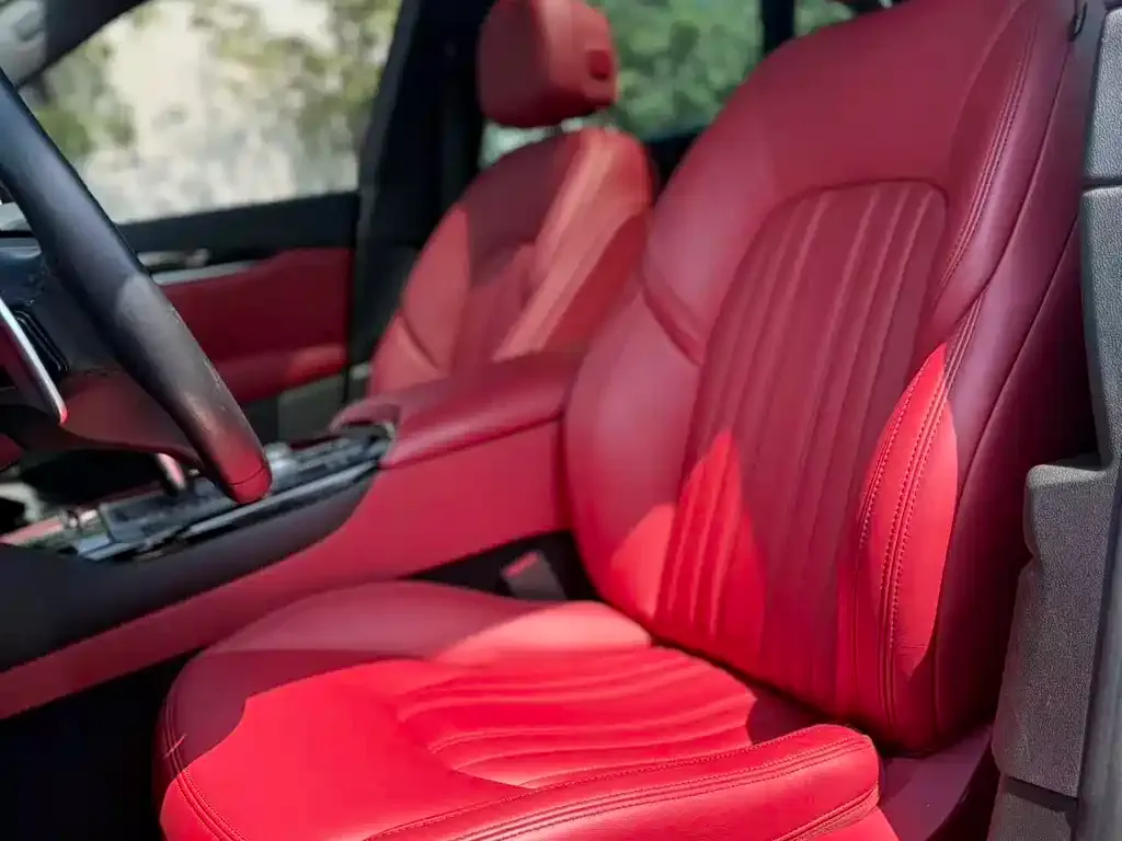 Maserati Levante — фото 8