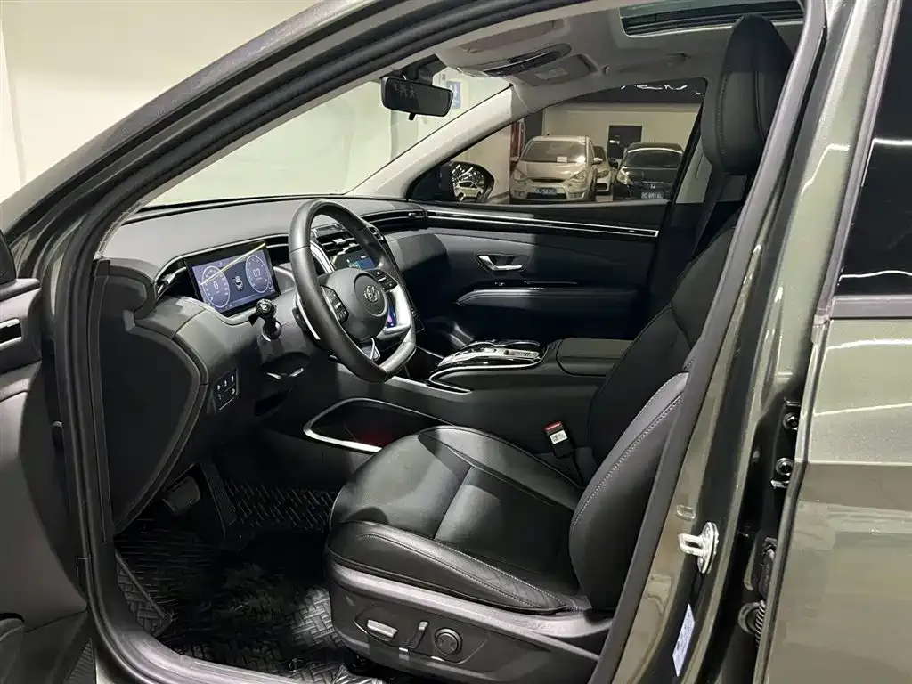 Hyundai Tucson 2023 из CN, фото 9