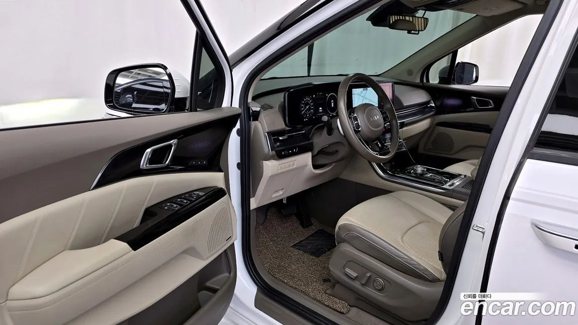 Kia Carnival — фото 10