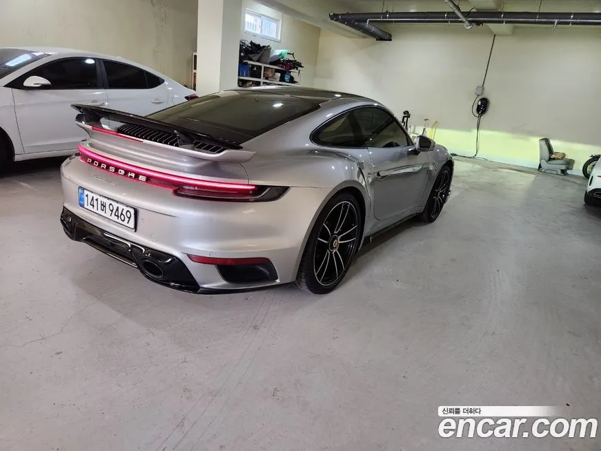 Porsche 911 2021 из KR, фото 8