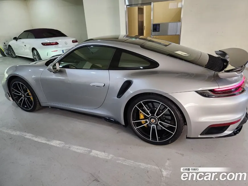 Porsche 911 2021 из KR, фото 9