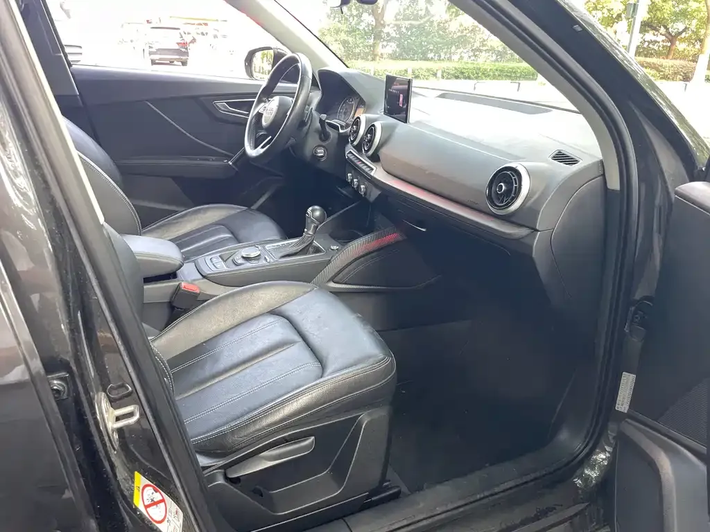 Audi Q2L 2022 из CN, фото 8