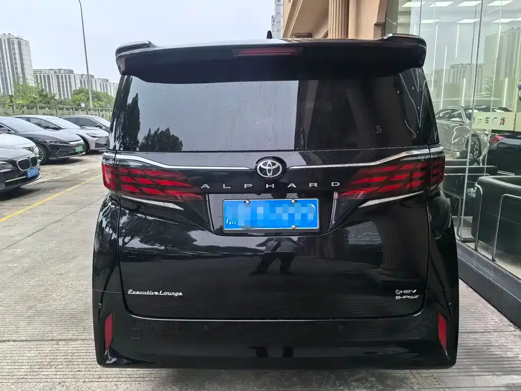 Toyota Alphard 2024 из CN, фото 3