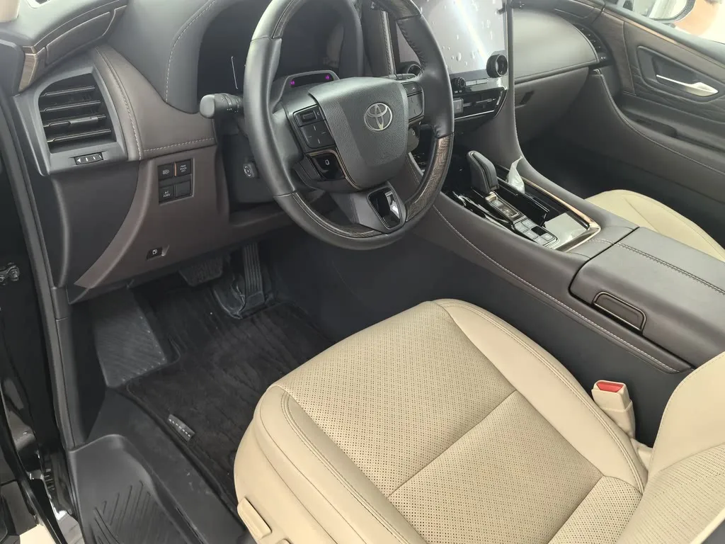 Toyota Alphard 2024 из CN, фото 8