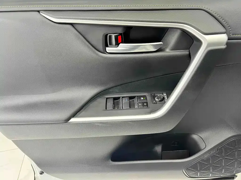 Toyota RAV4 2022 из CN, фото 6