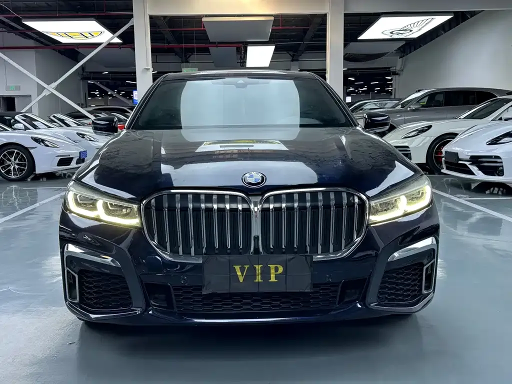 BMW 7 Series 2021 из CN, фото 2