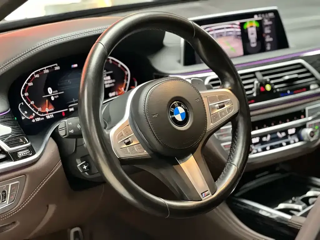 BMW 7 Series 2021 из CN, фото 7