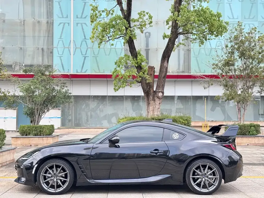Subaru BRZ 2022 из CN, фото 4