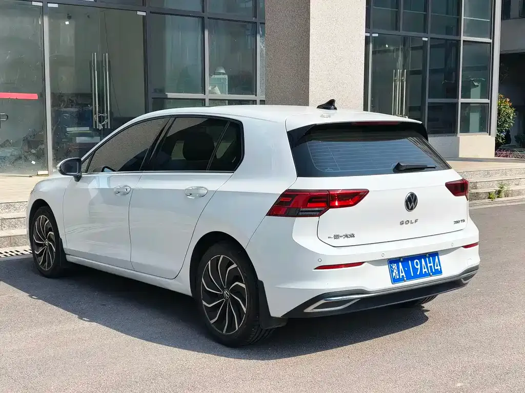 Volkswagen Golf 2022 из CN, фото 5