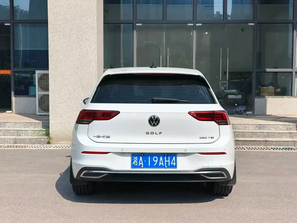 Volkswagen Golf 2022 из CN, фото 6