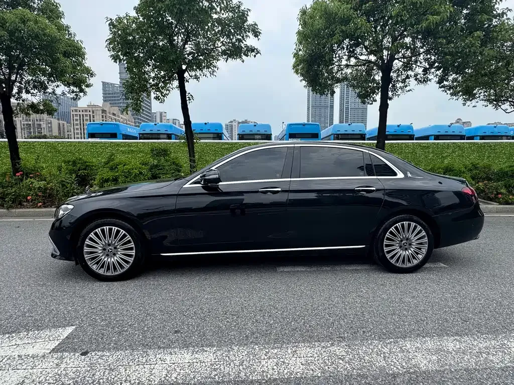 Mercedes-Benz E-Class 2022 из CN, фото 3