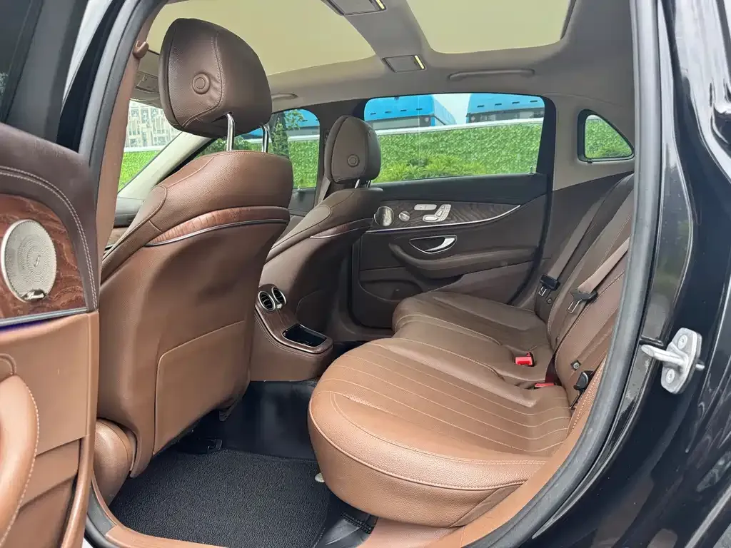 Mercedes-Benz E-Class 2022 из CN, фото 9