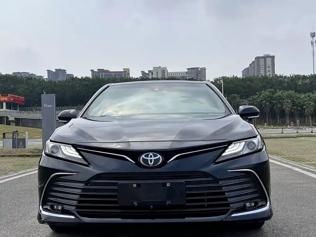 Toyota Camry 2023 из CN, фото 2