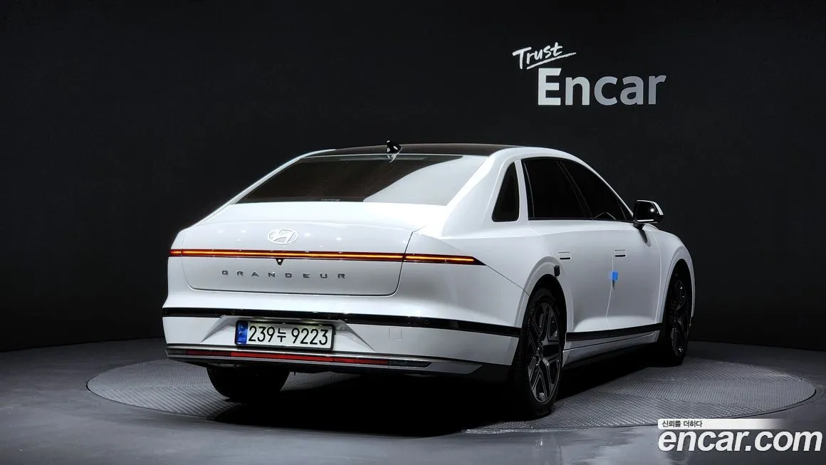 Hyundai Grandeur 2023 из KR, фото 2