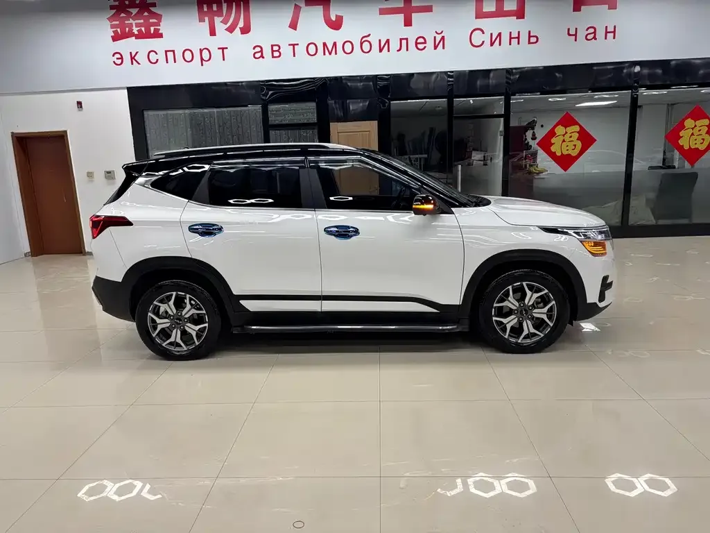 Kia KX3 2021 из CN, фото 4