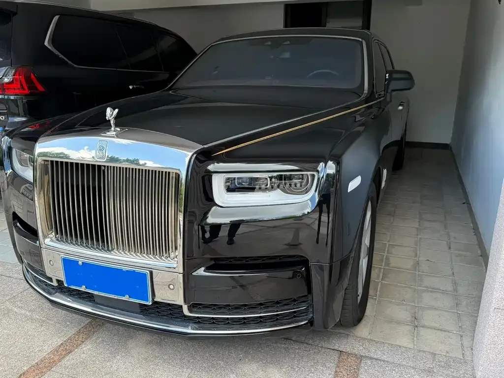 Rolls-Royce Phantom